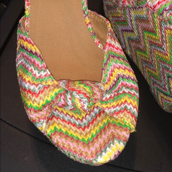 Multicolor Wedges - Picture 3 of 5